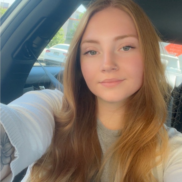 Meet your Posher, •mandi - Picture 2 of 2